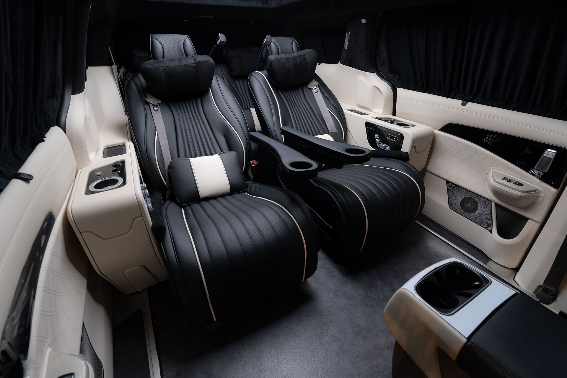 CN카니발 하이리무진