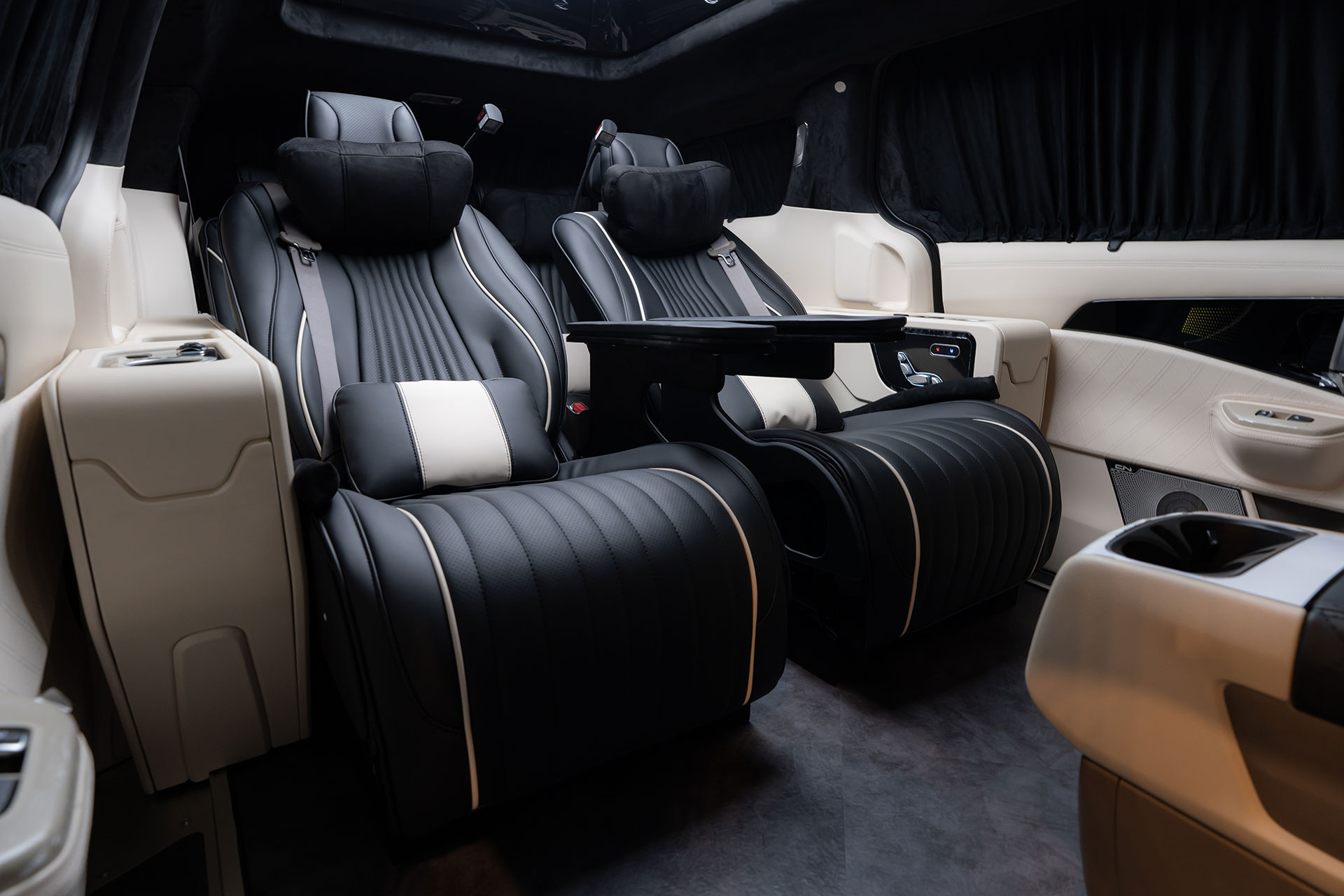 CN카니발 하이리무진