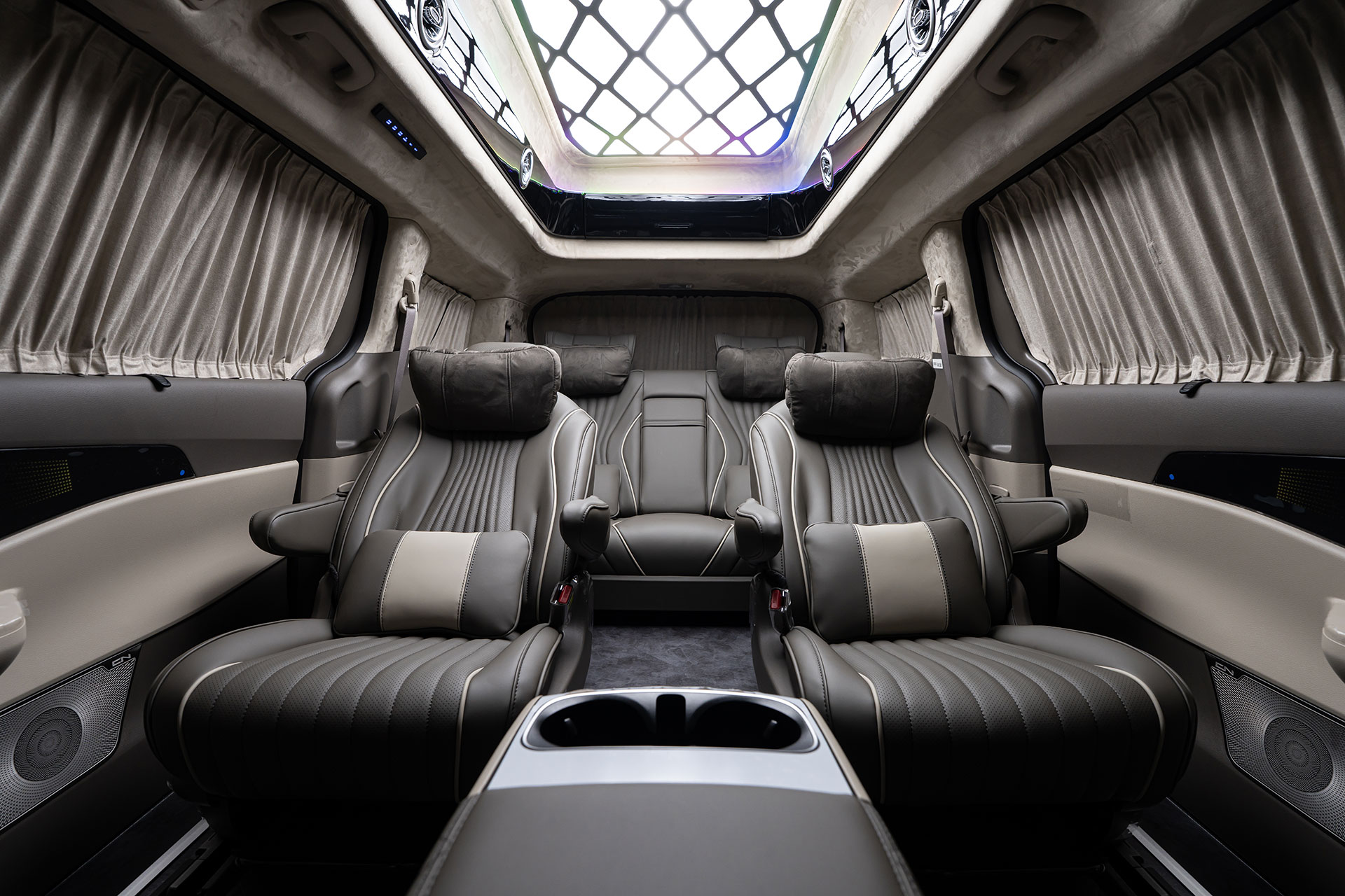 CN카니발 하이리무진