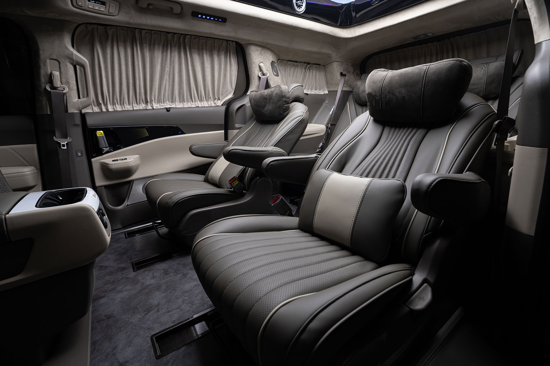 CN카니발 하이리무진