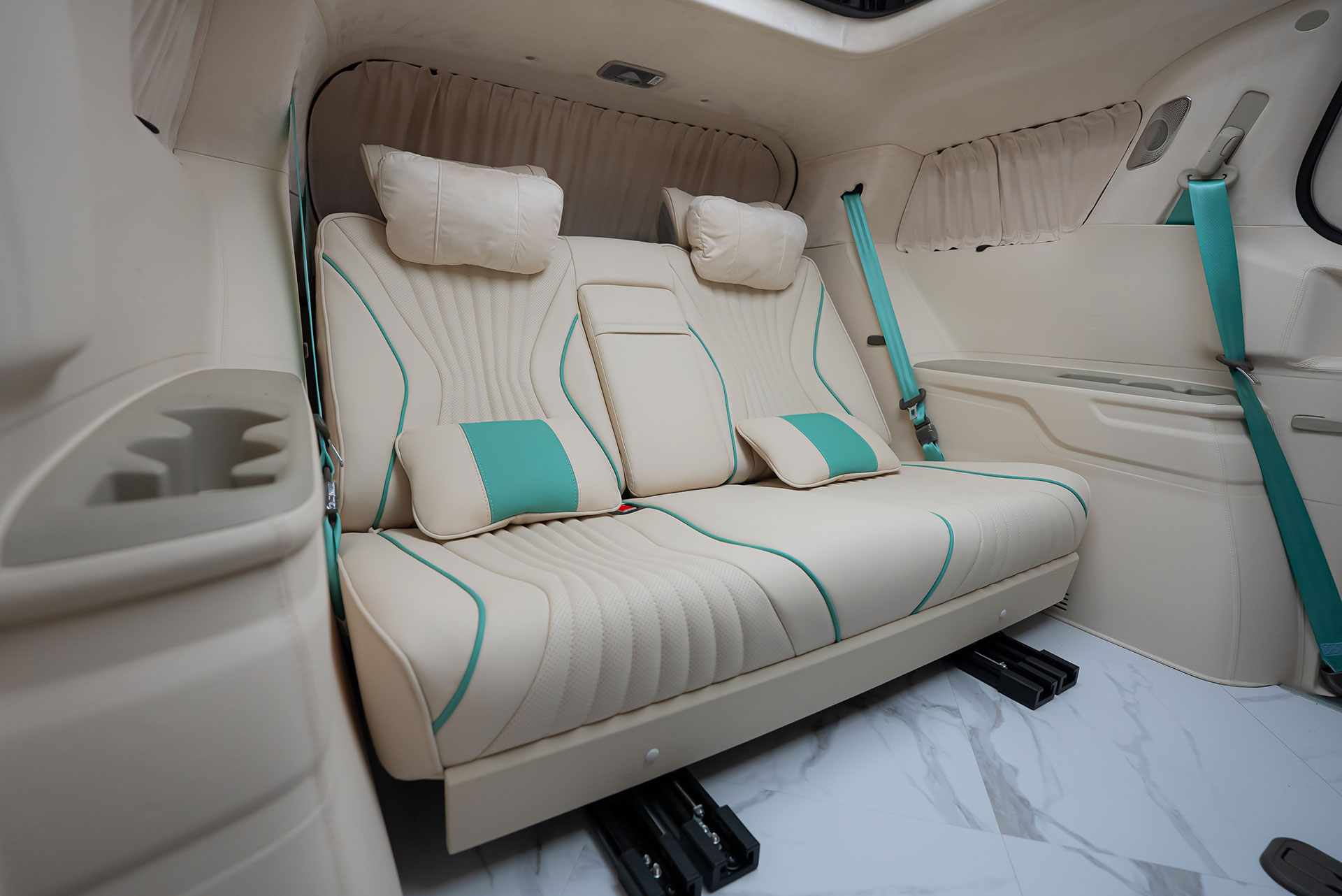 CN카니발 하이리무진