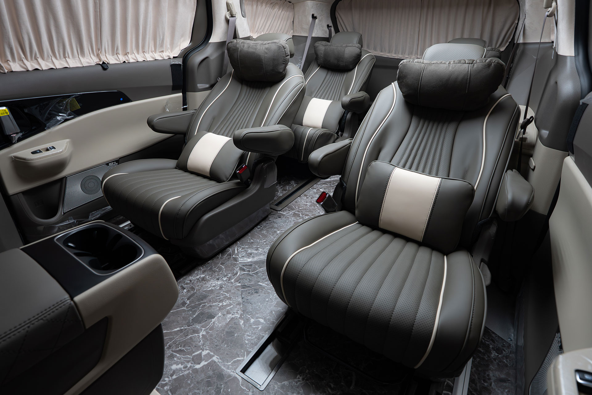 CN카니발 하이리무진