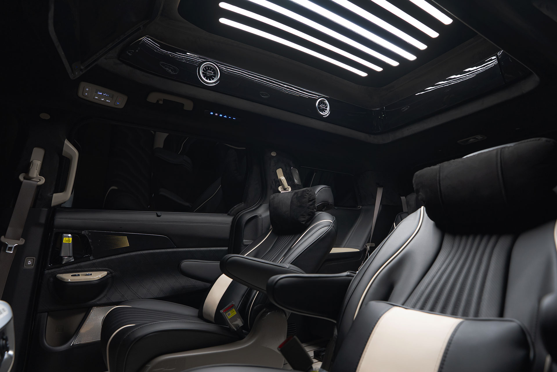 CN카니발 하이리무진