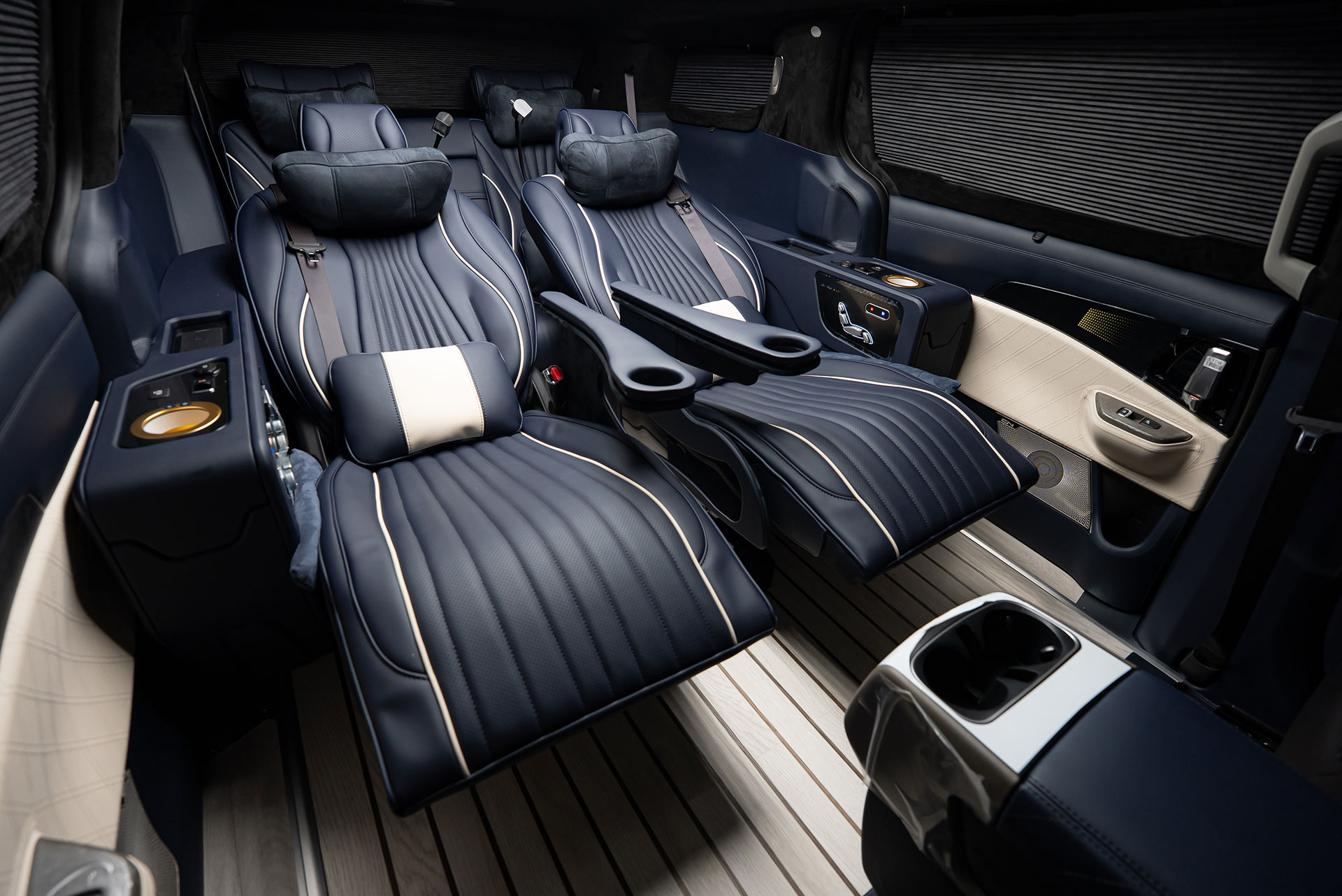 CN카니발 하이리무진