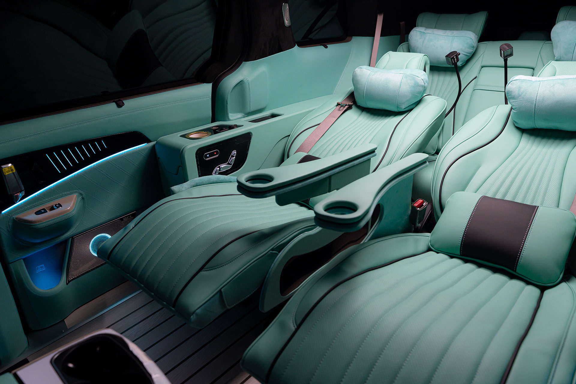 CN카니발 하이리무진