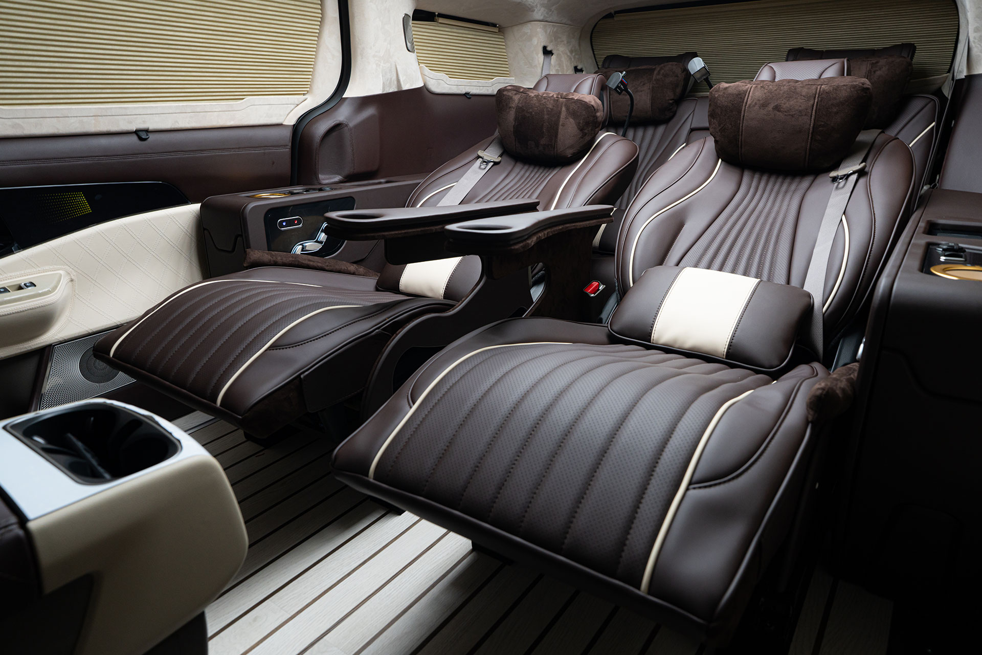 CN카니발 하이리무진