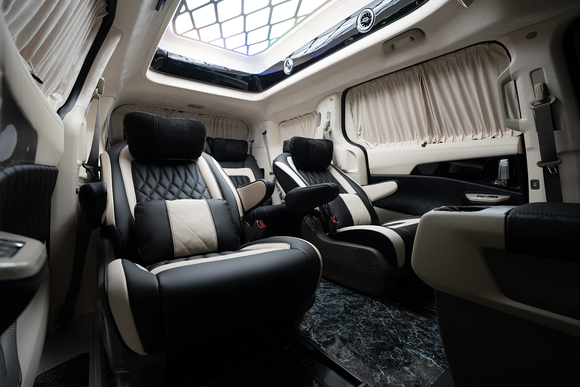 CN카니발 하이리무진