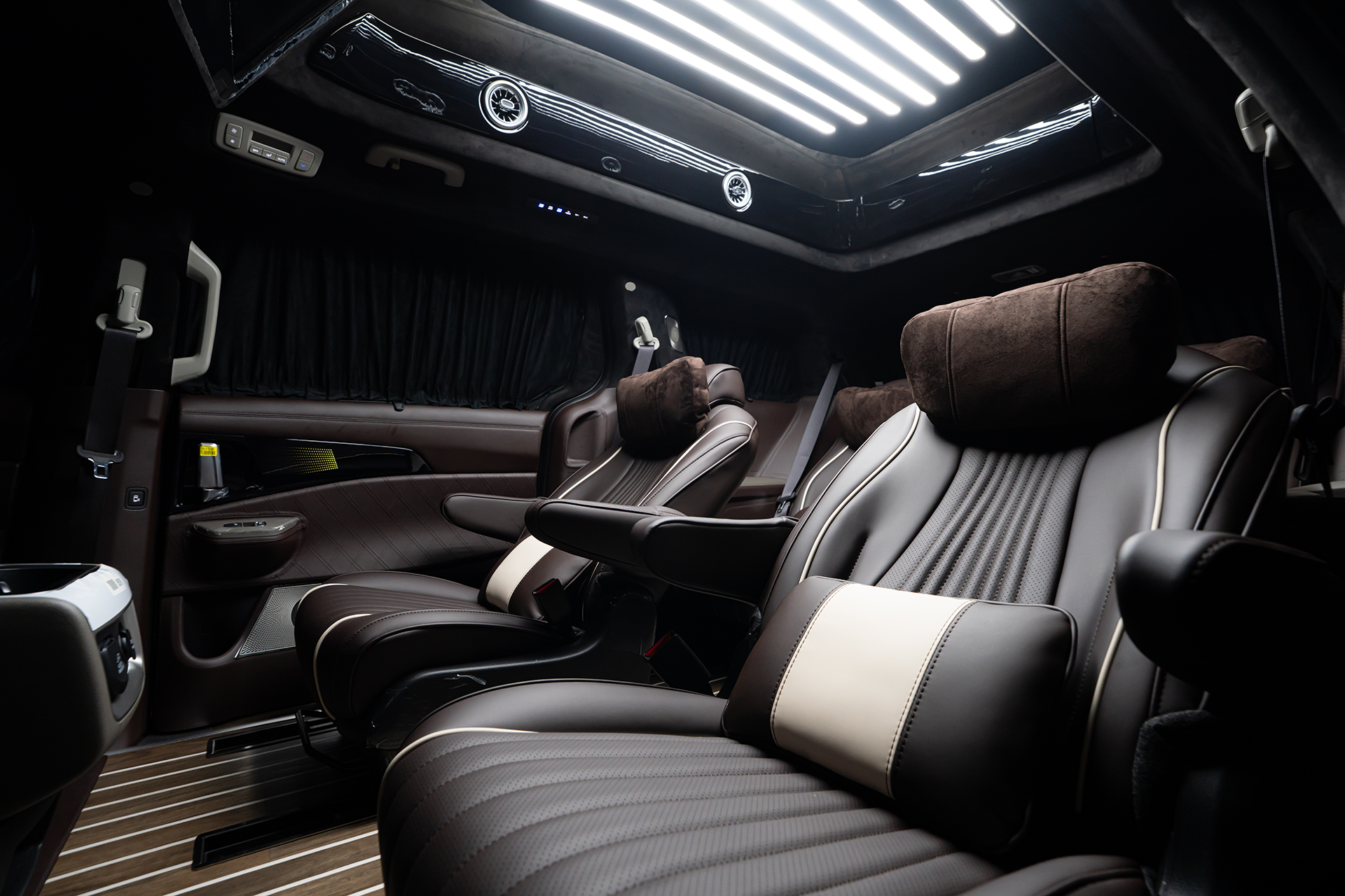 CN카니발 하이리무진