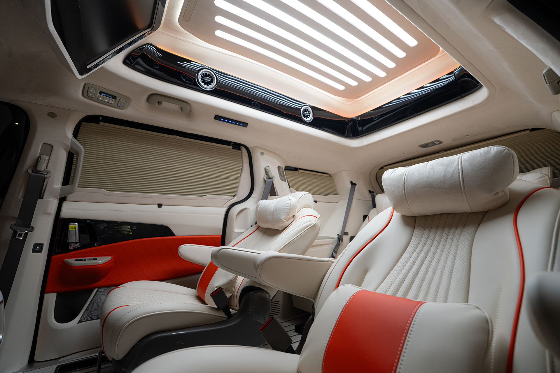 CN카니발 하이리무진