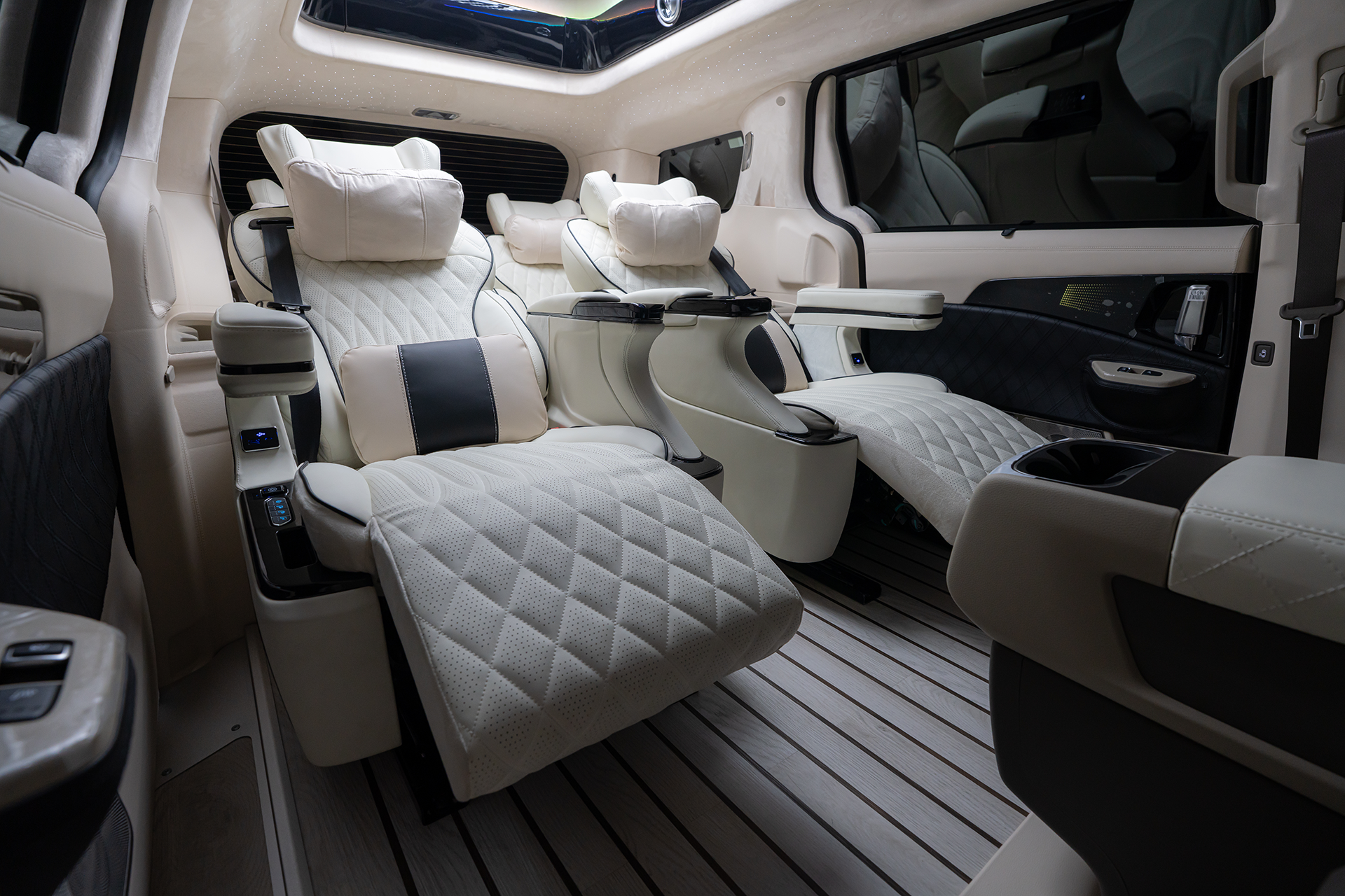 CN카니발 하이리무진