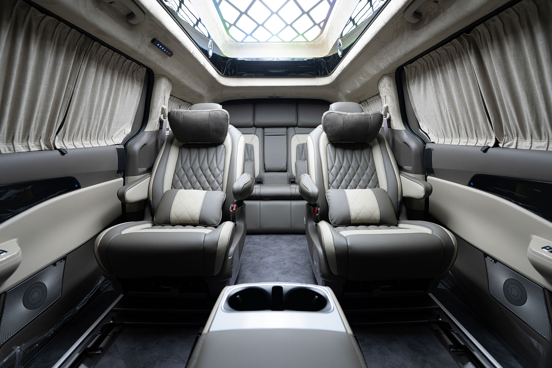 CN카니발 하이리무진