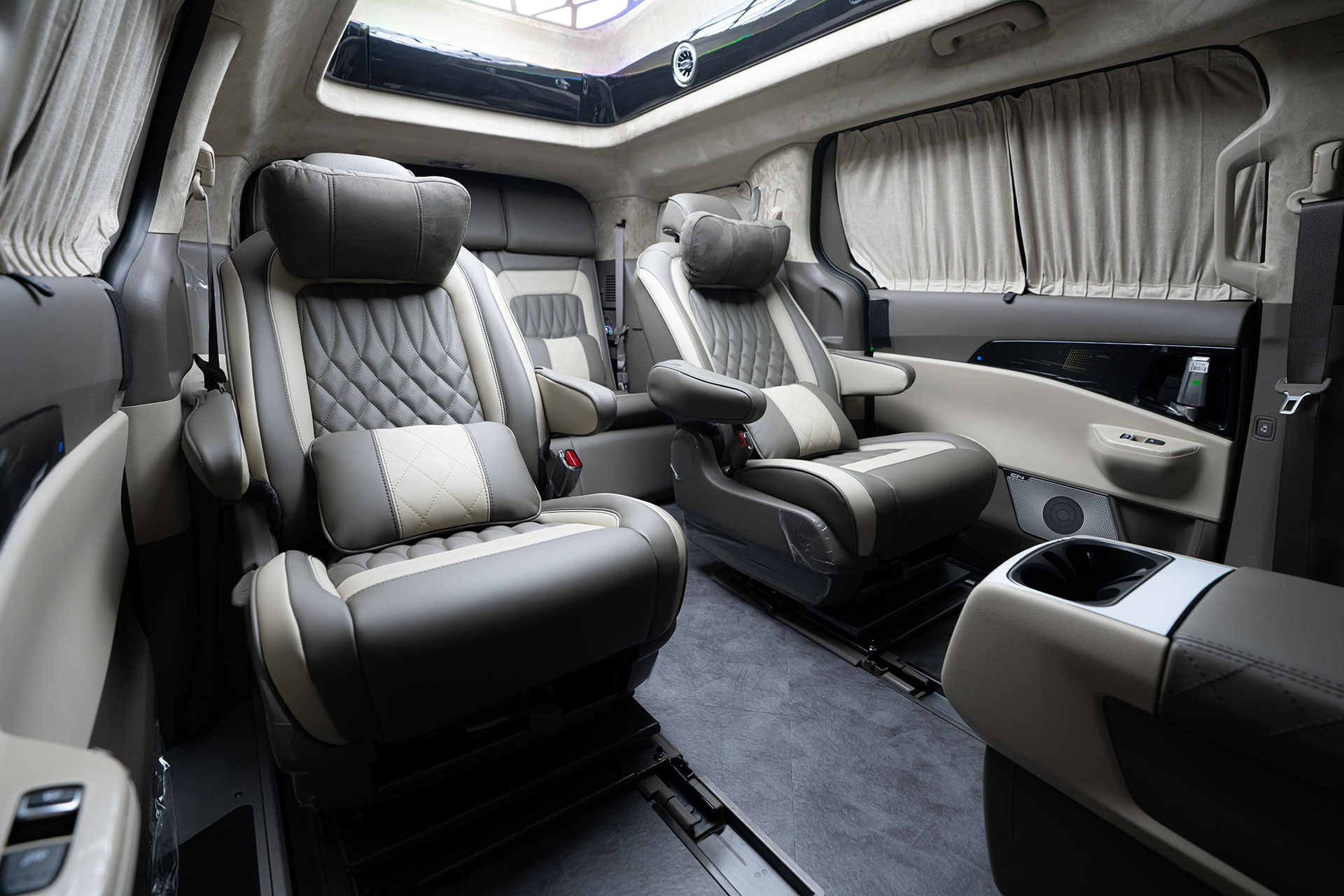 CN카니발 하이리무진