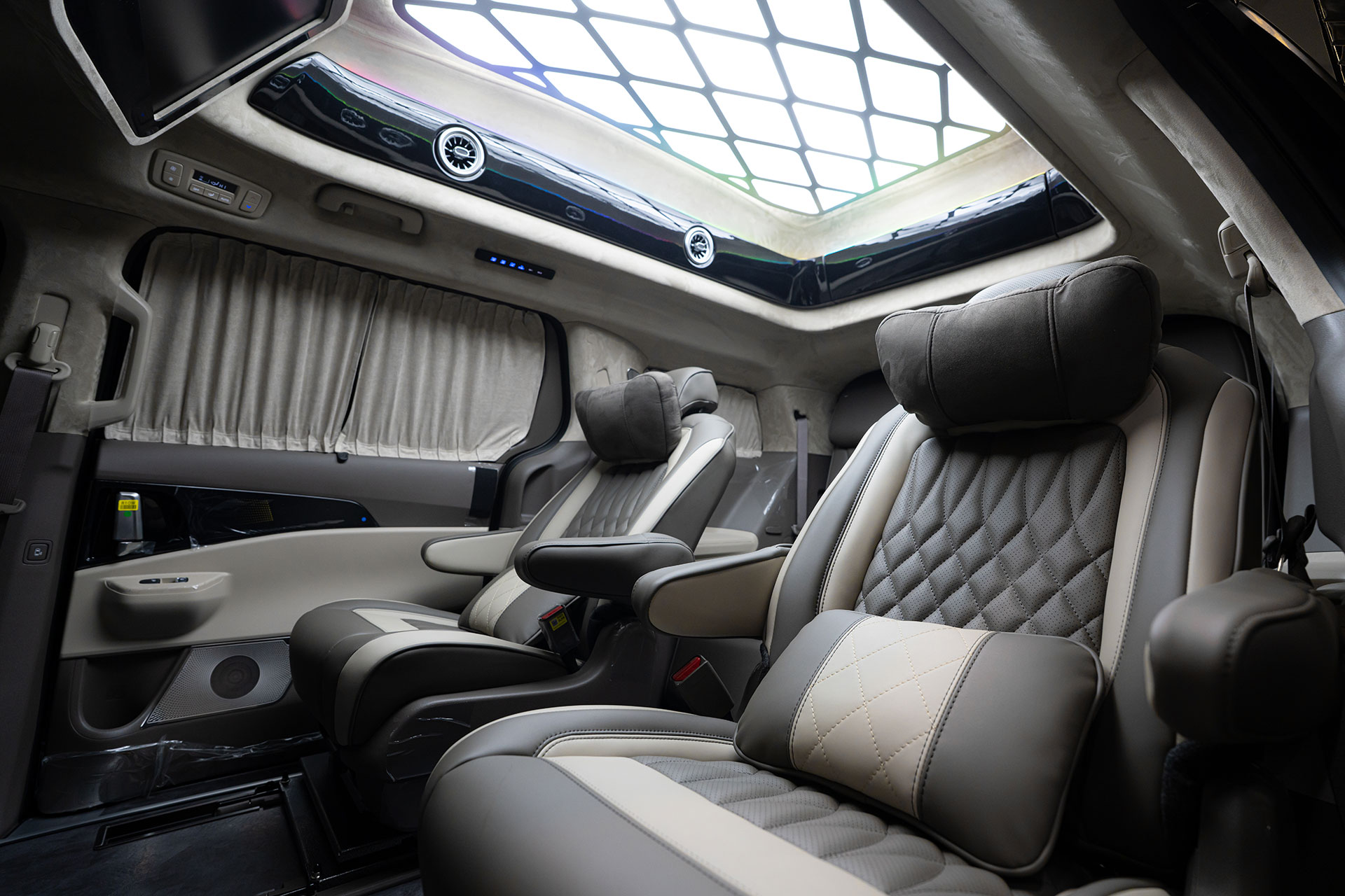 CN카니발 하이리무진