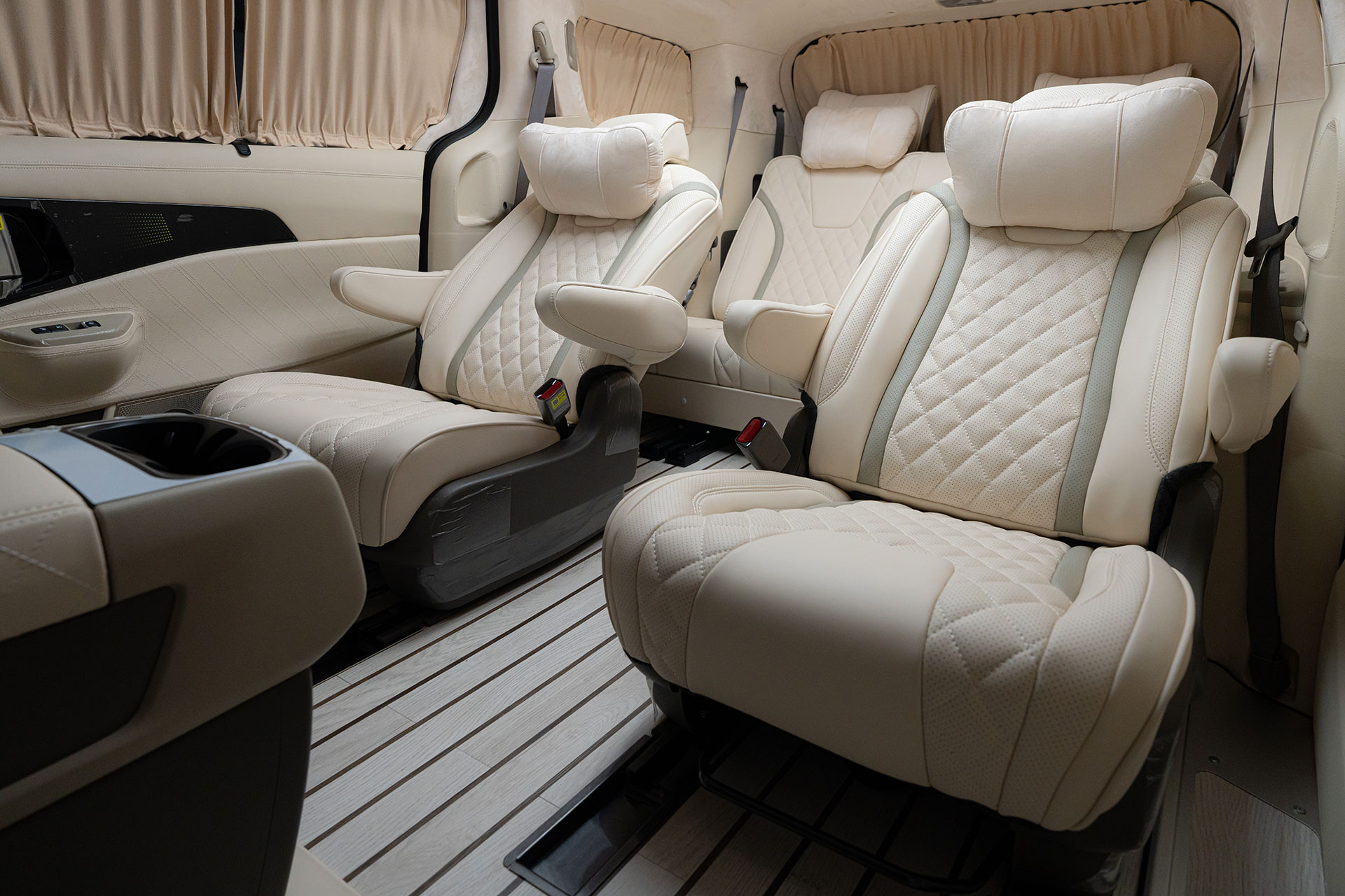 CN카니발 하이리무진