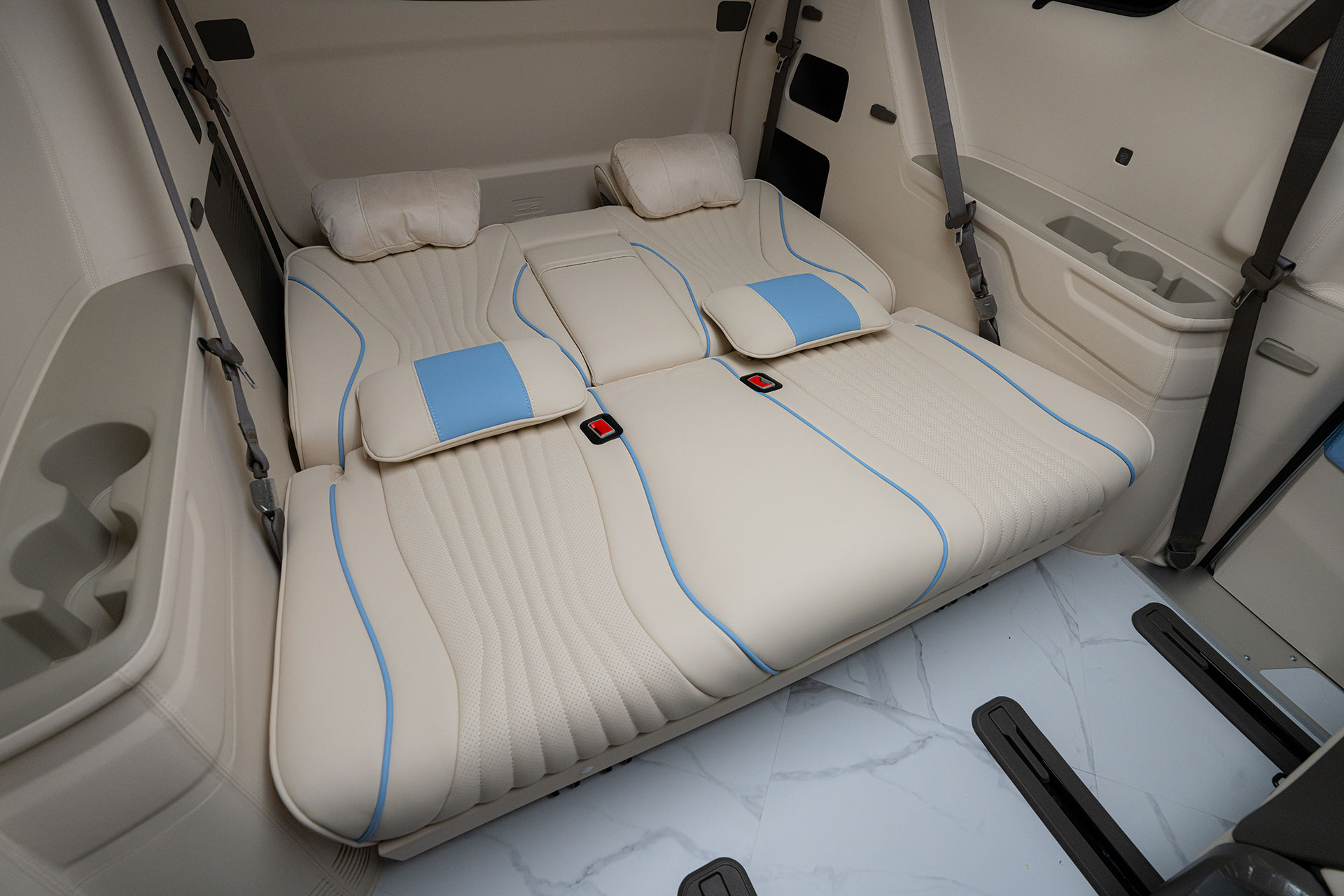 CN카니발 하이리무진