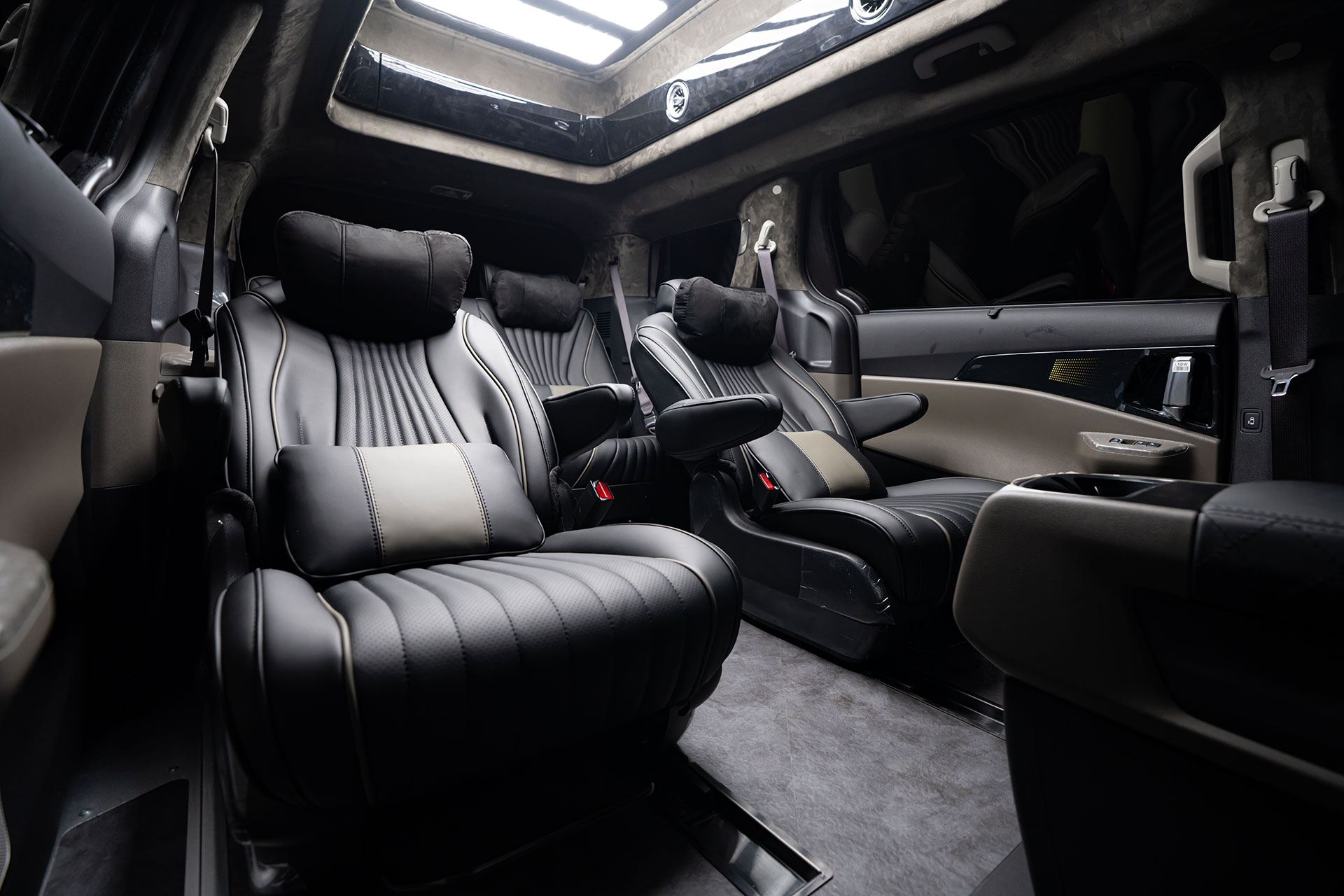 CN카니발 하이리무진