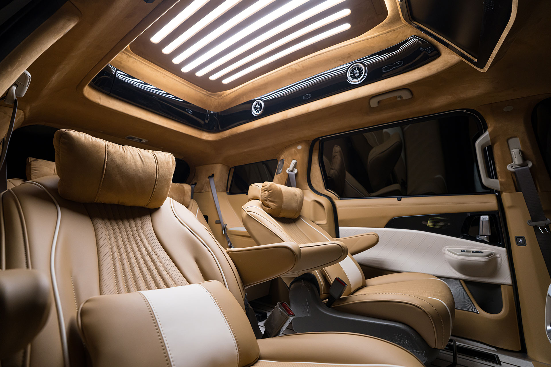 CN카니발 하이리무진