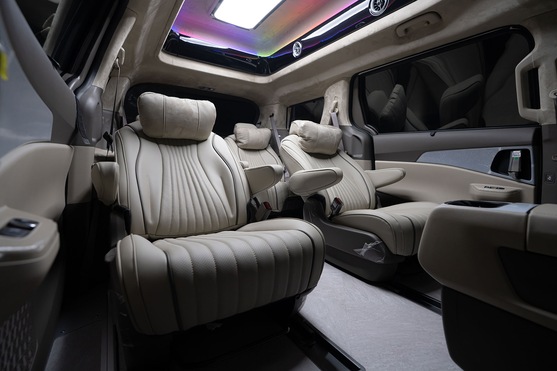 CN카니발 하이리무진