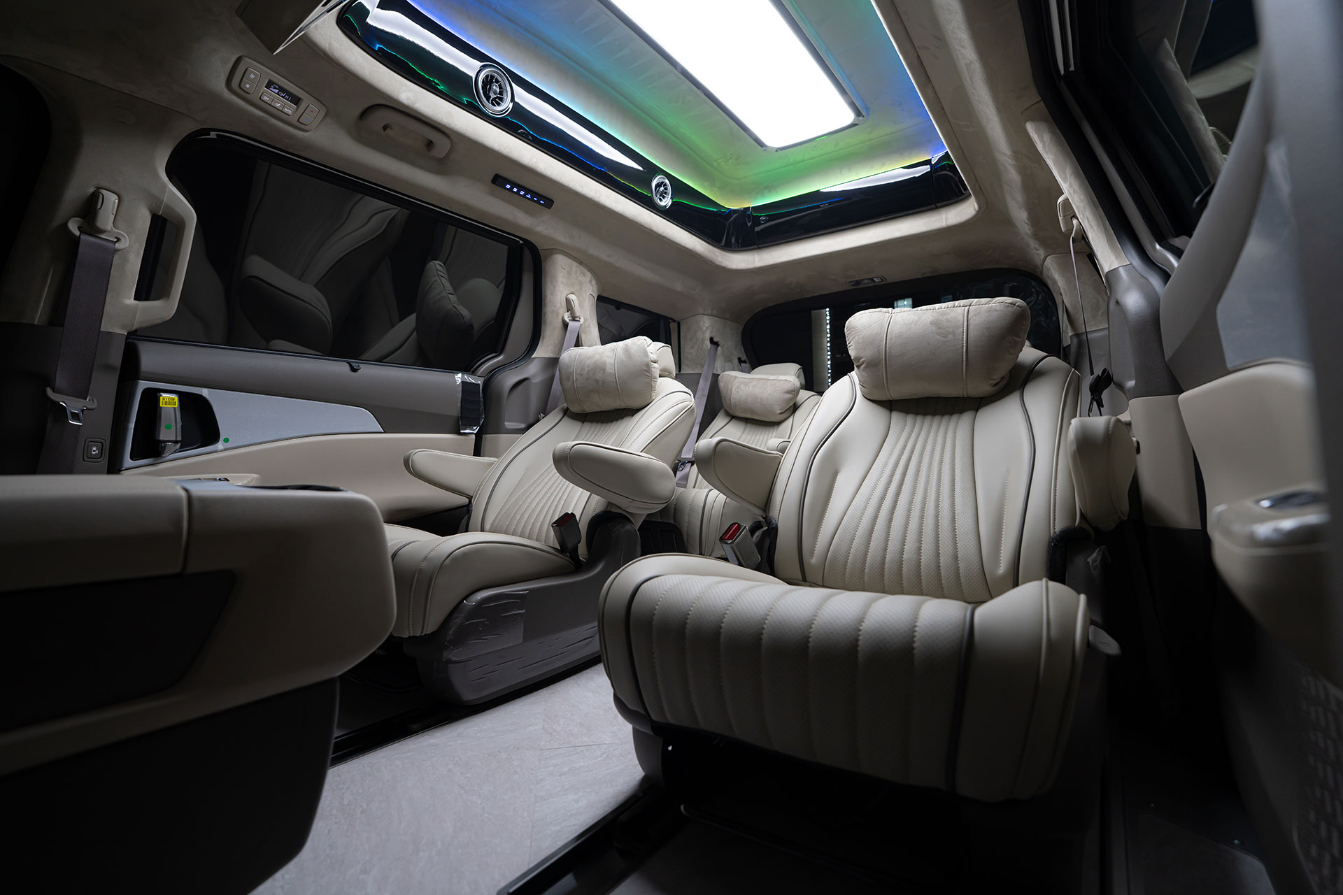 CN카니발 하이리무진